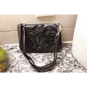 Leather vintage small‎ black purse floral